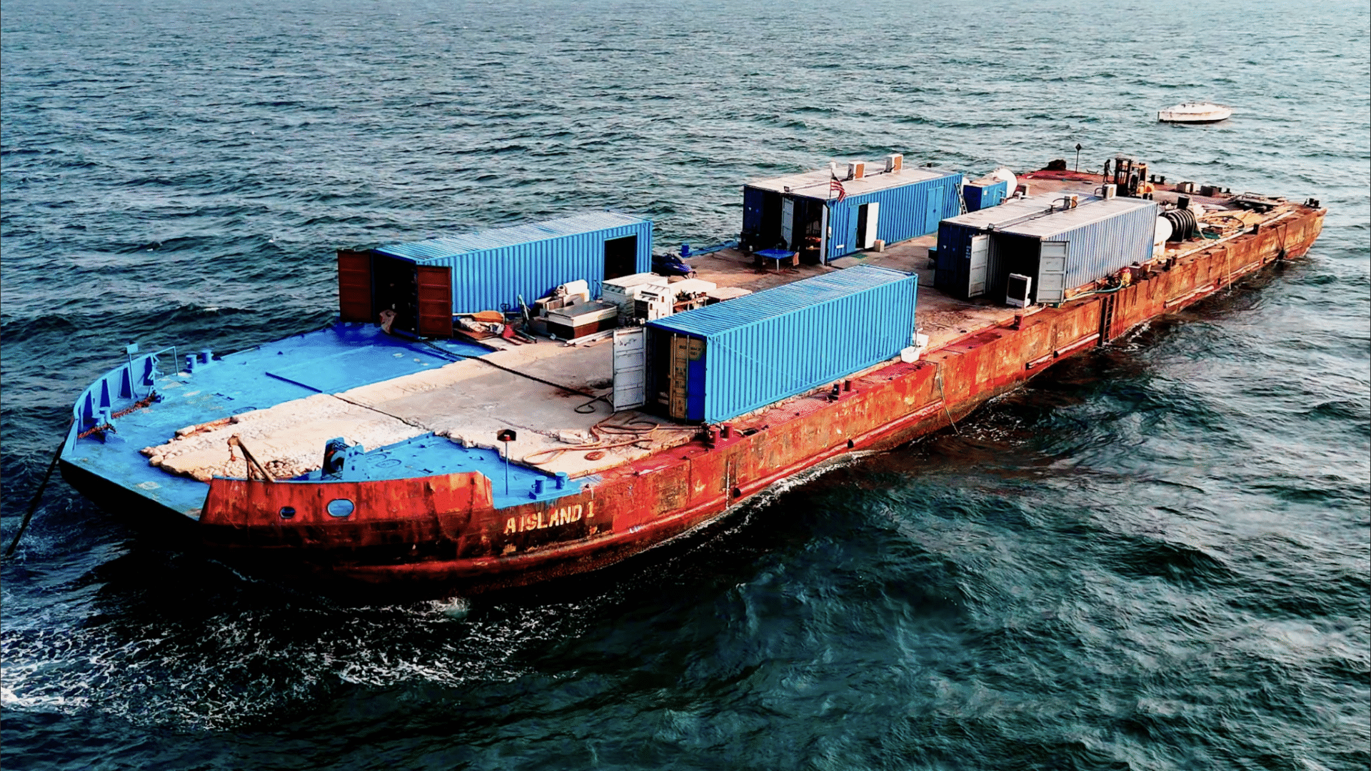 Ian Urbina: Creating a new nation - Oceanographic